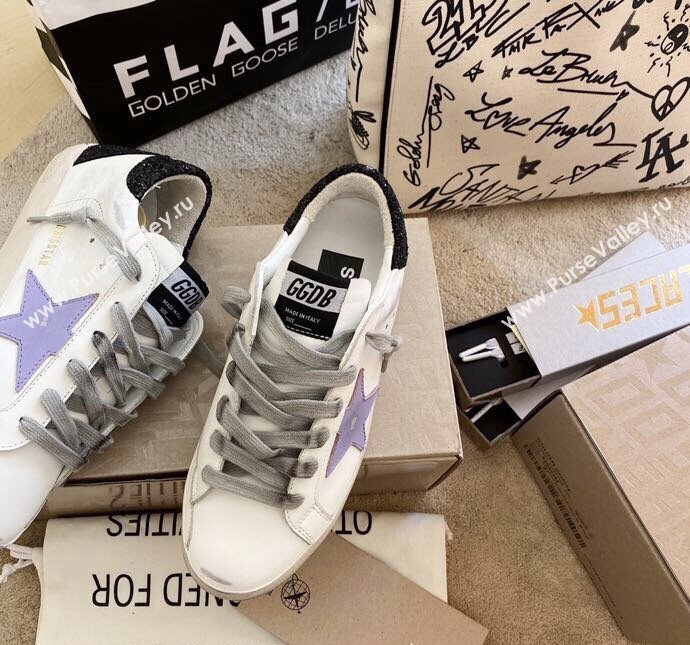 Golden Goose GGDB Super-Star Sneakers in White Calfskin and Purple Star 2024 0328 (MD-240328113)