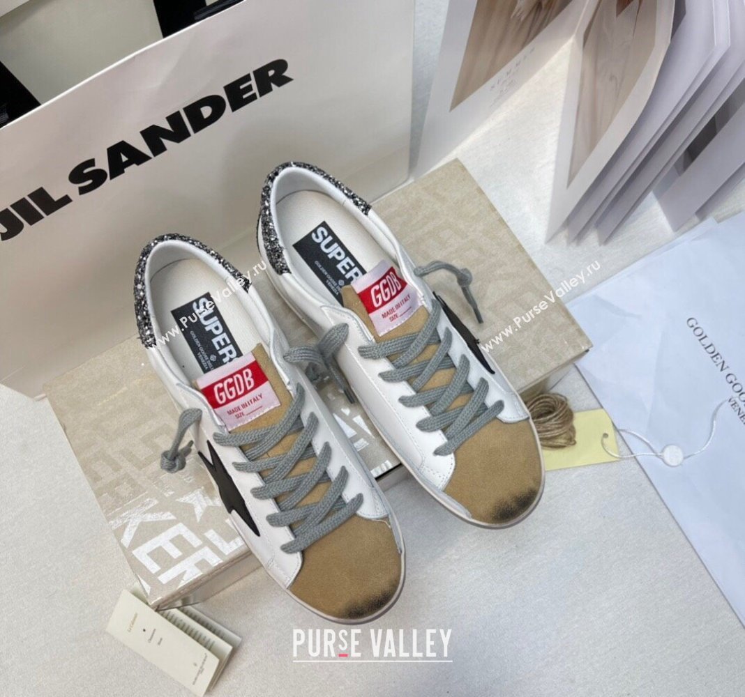 Golden Goose GGDB Super-Star Sneakers in White Calfskin and Yellow Suede 2024 (MD-240328128)