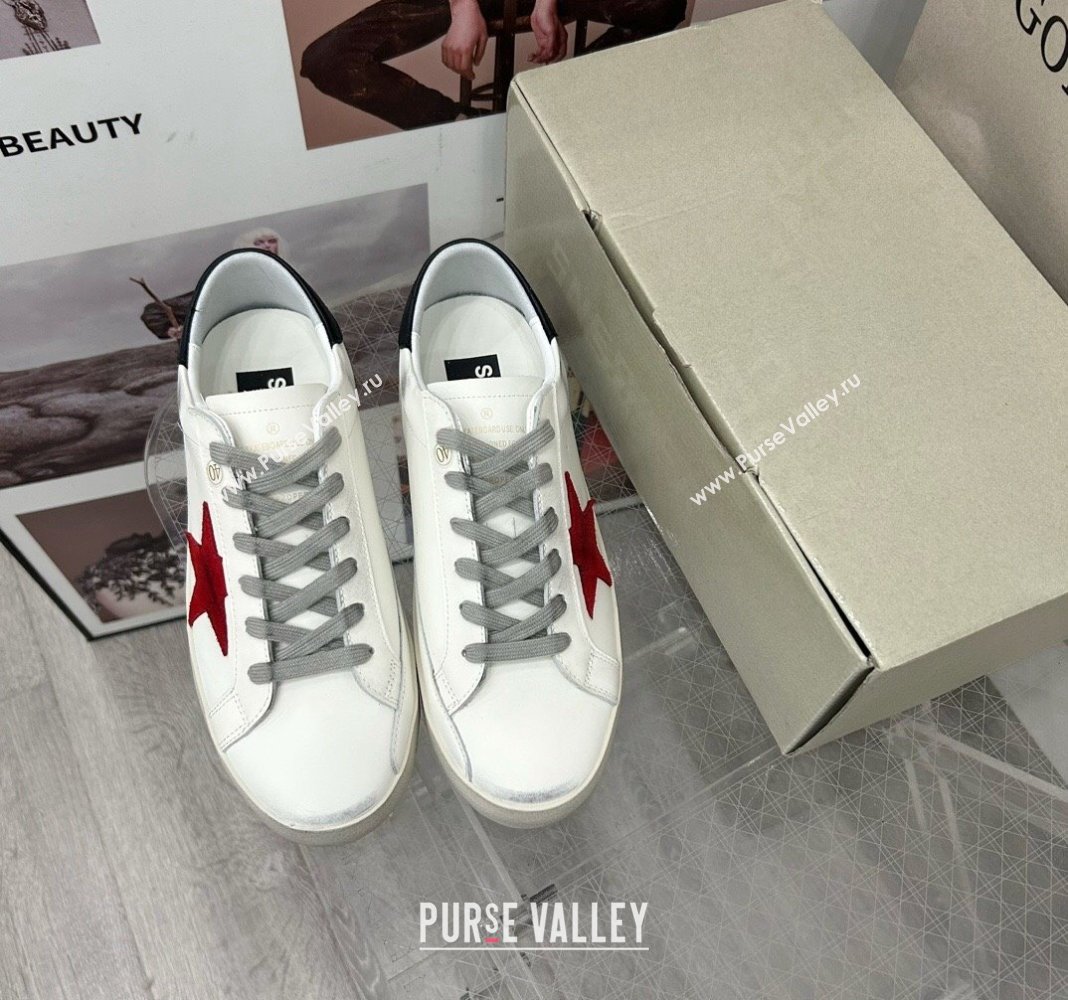 Golden Goose GGDB Super-Star Sneakers in White Calfskin and Red Star 2024 (MD-240328130)