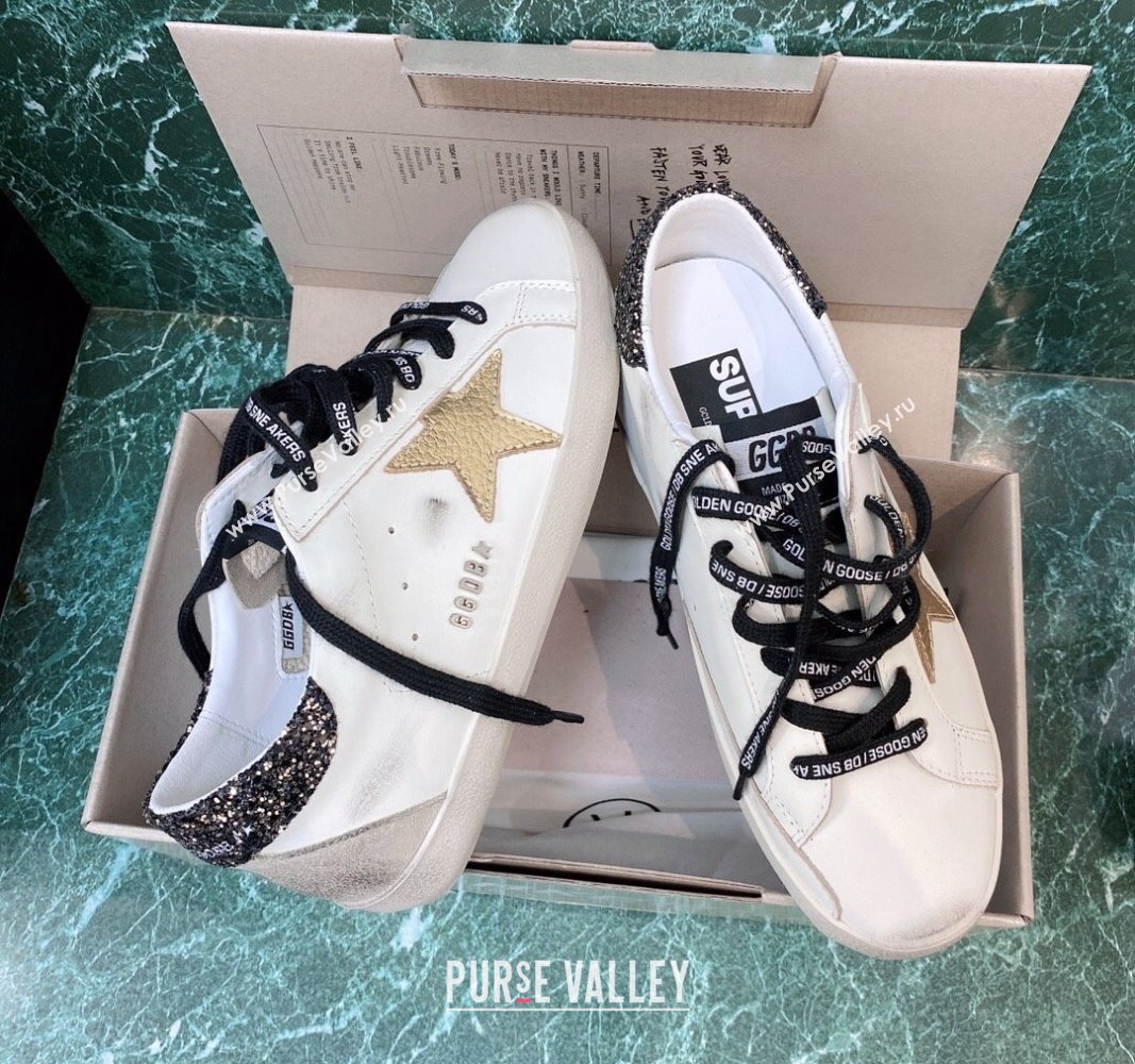 Golden Goose GGDB Super-Star Sneakers in White Calfskin and Gold Leather Star 2024 (MD-240328134)