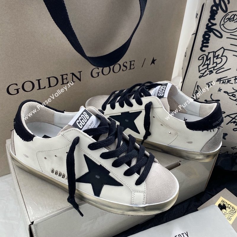 Golden Goose GGDB Super-Star Sneakers in Calfskin and Suede White/Black 2024 (MD-240328142)