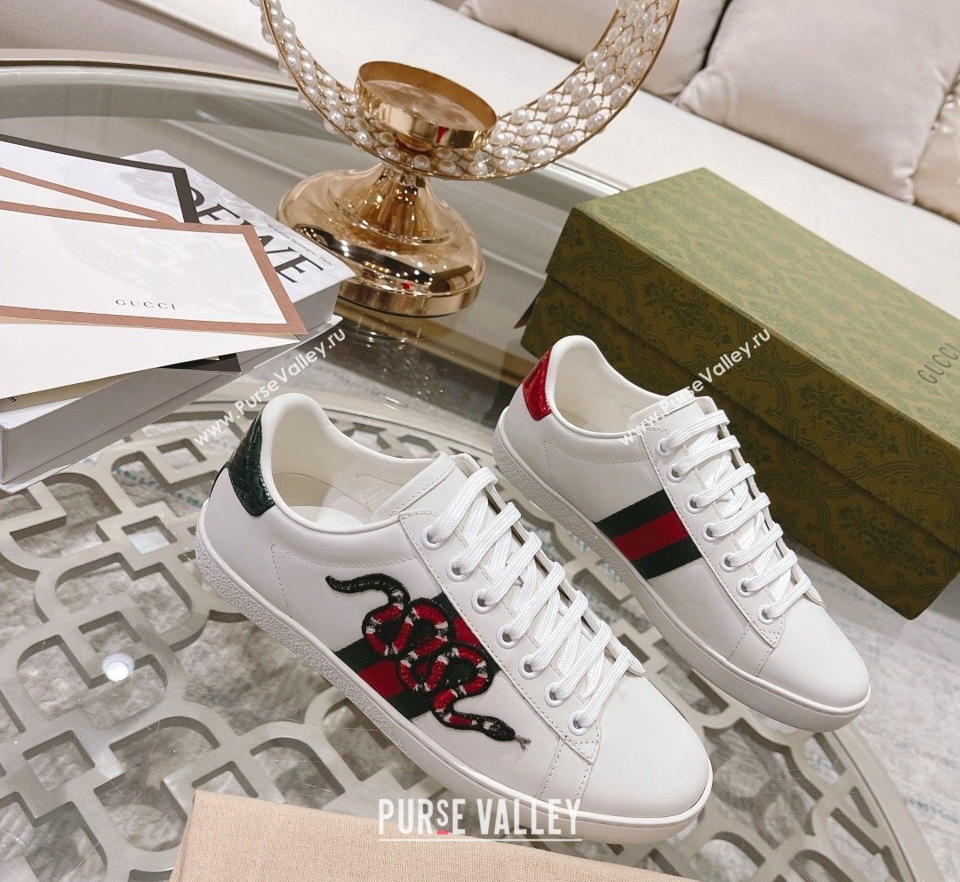 Gucci Ace Leather Sneakers with Kingsnake White 4 2023 1012 (SS-231012075)