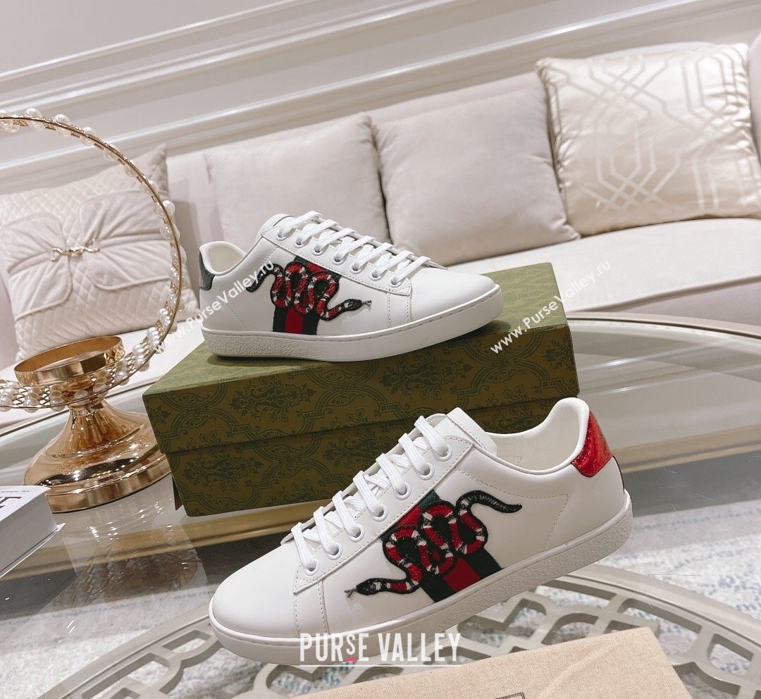 Gucci Ace Leather Sneakers with Kingsnake White 4 2023 1012 (SS-231012075)