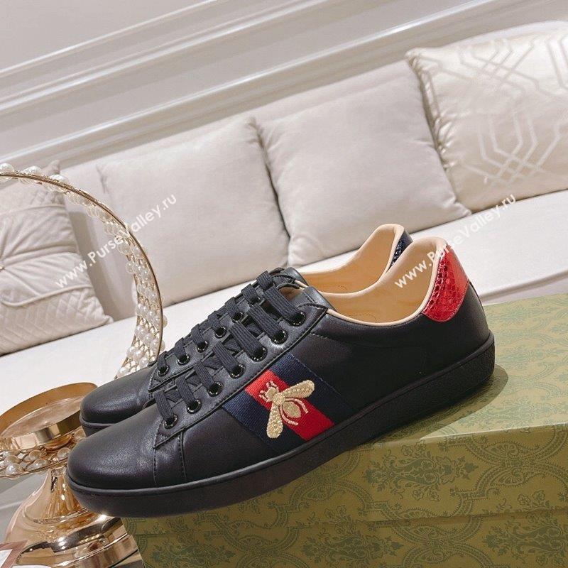 Gucci Ace Leather Sneakers with Bee Black 6 2023 1012 (SS-231012077)