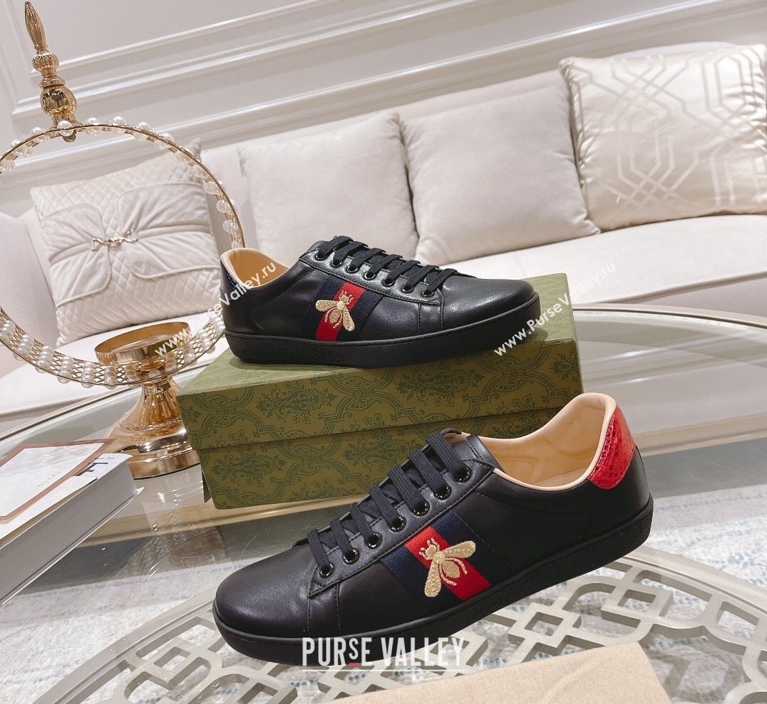 Gucci Ace Leather Sneakers with Bee Black 6 2023 1012 (SS-231012077)