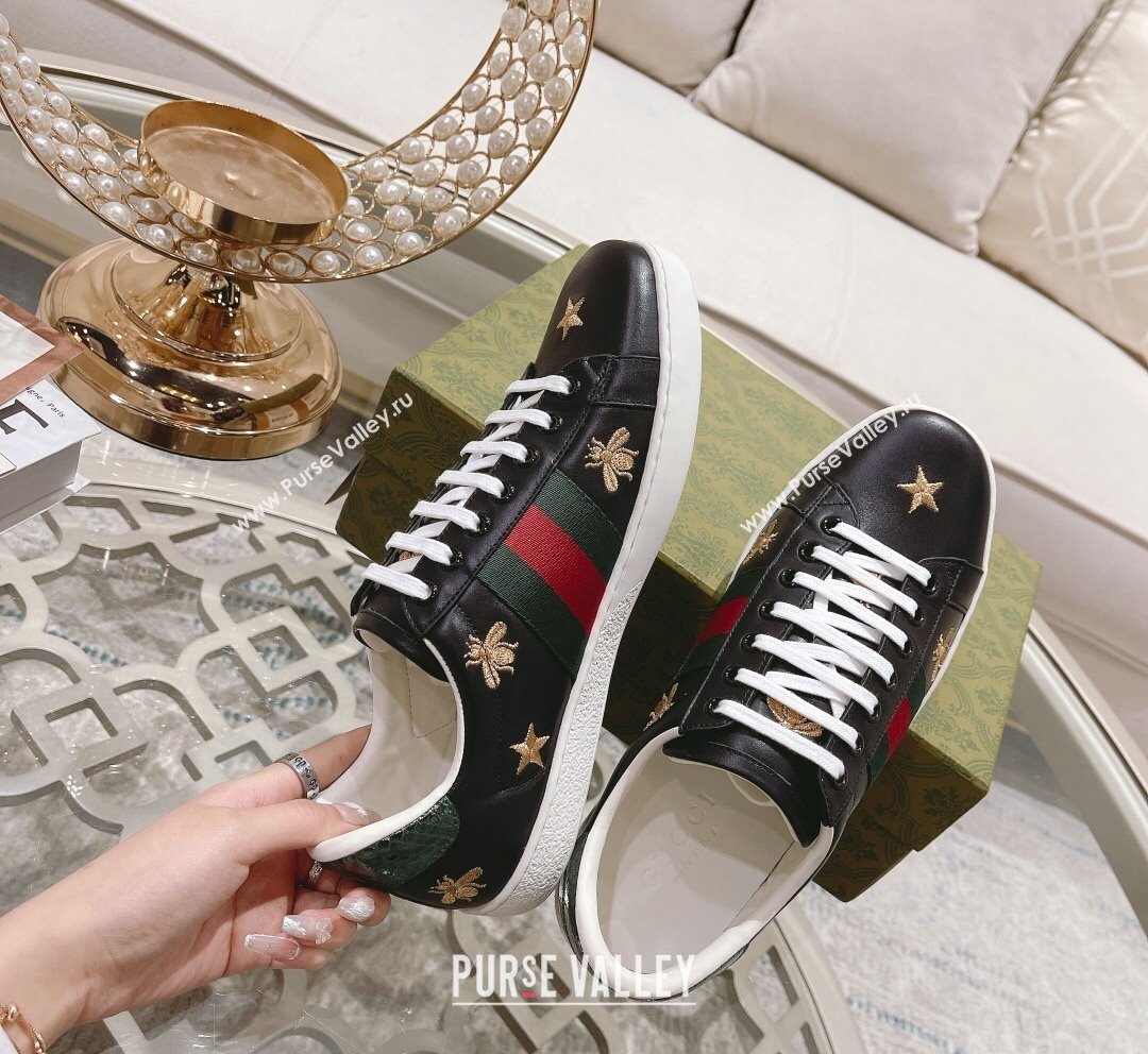 Gucci Ace Leather Sneakers with Bees Black 8 2023 1012 (SS-231012079)