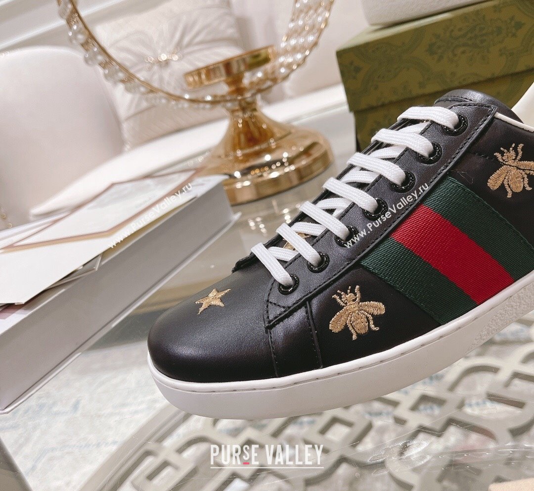 Gucci Ace Leather Sneakers with Bees Black 8 2023 1012 (SS-231012079)