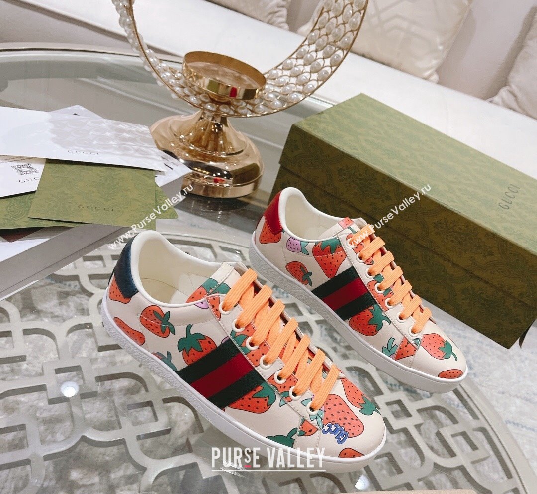 Gucci Ace Leather Sneakers Strawberry Print White 2023 1012 (SS-231012093)