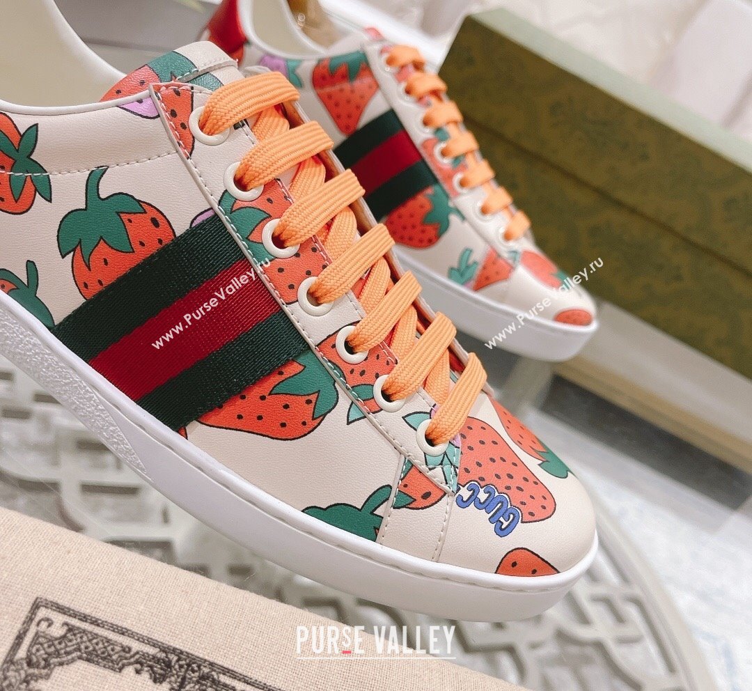 Gucci Ace Leather Sneakers Strawberry Print White 2023 1012 (SS-231012093)