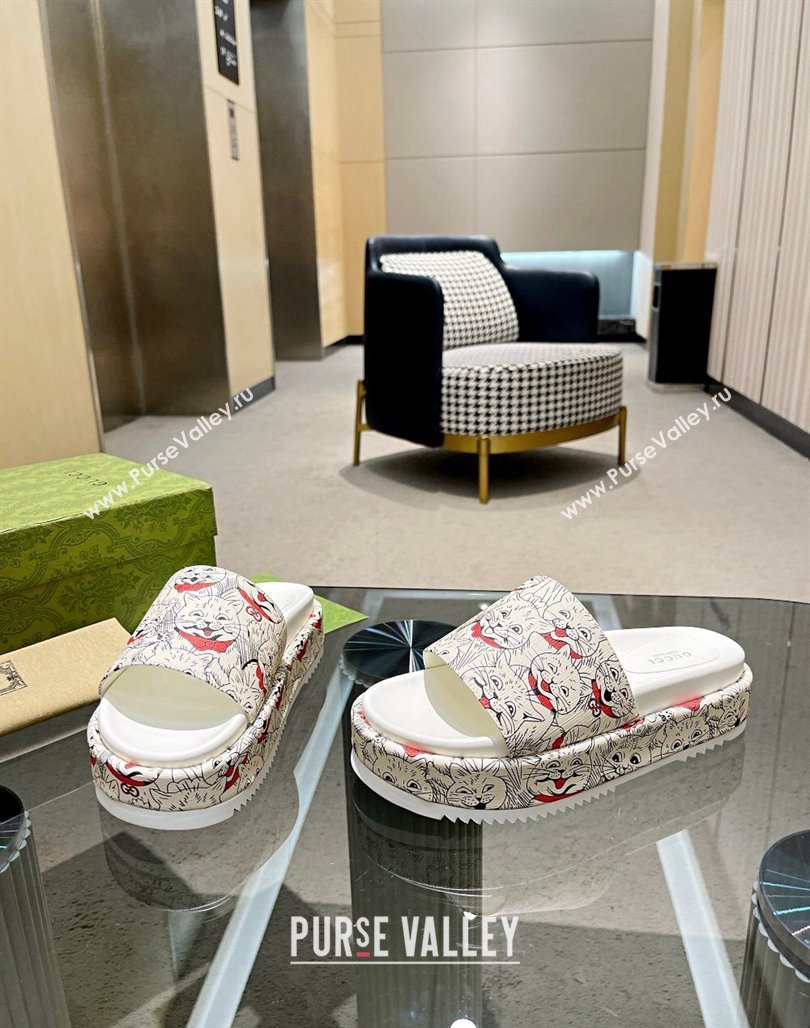 Gucci Animal Print Platform Slide Sandal 5.5cm White/Black/Red 2024 0316 (MD-240316022)