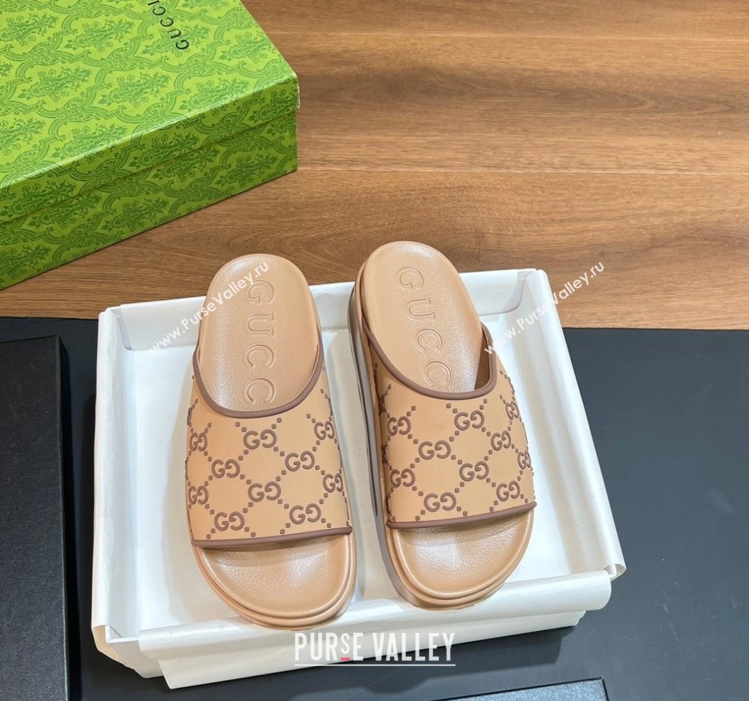 Gucci Rubber Platform Slide Sandals with Interlocking G Light Brown 2024 0319 (MD-240319008)