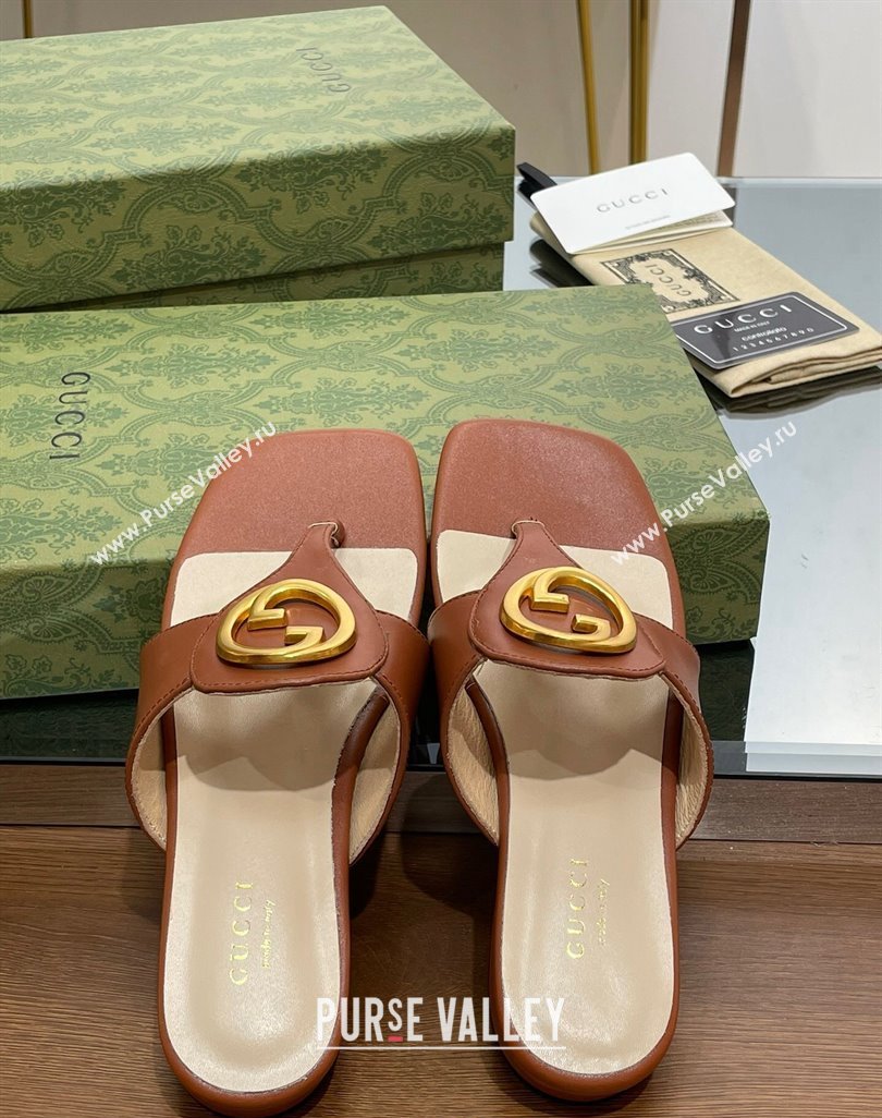 Gucci Blondie Flat Slide Thong Sandals in Leather with Interlocking G Brown 2024 (MD-240427037)