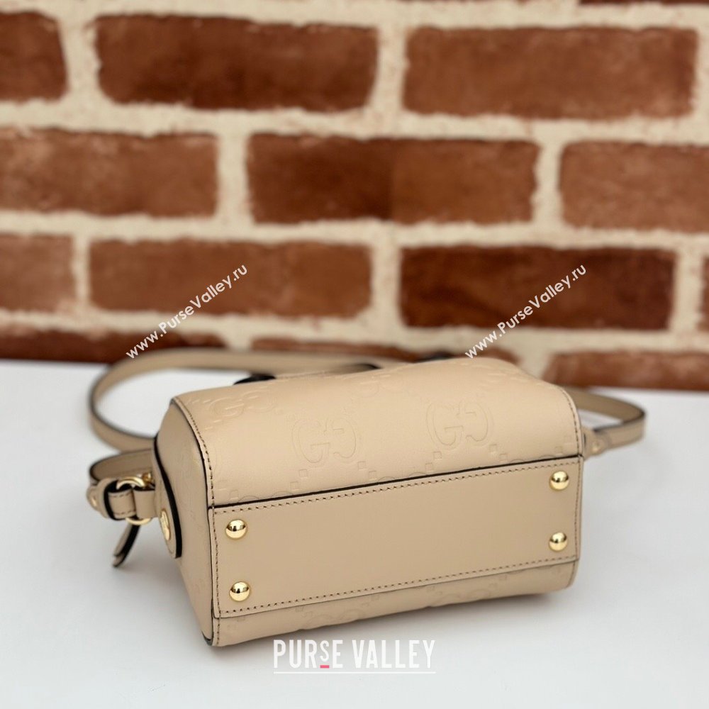 Gucci GG Leather Super Mini Top Handle bag Beige 2024 ‎790130 (DLH-240521099)