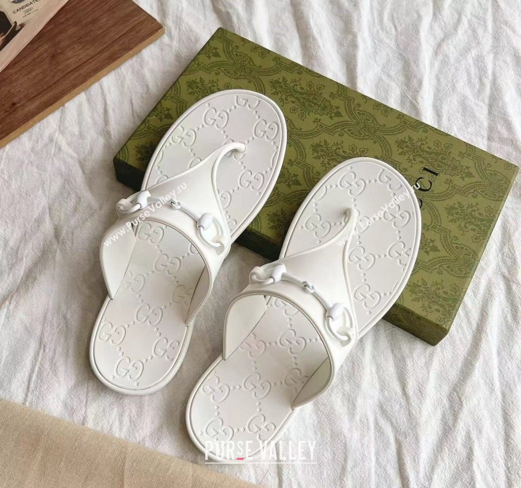 Gucci Rubber Flat Thong Slide Sandals with Horsebit White 2024 0605 (GDX-240605049)
