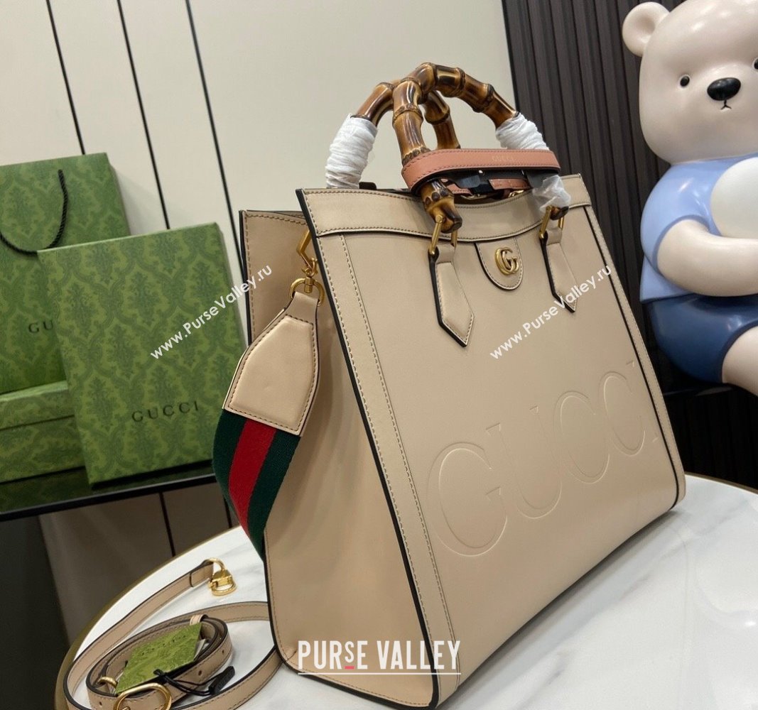 Gucci Diana Leather Medium Tote Bag with Embossed GUCCI Logo Beige 2024 678842 (XLU-240625007)