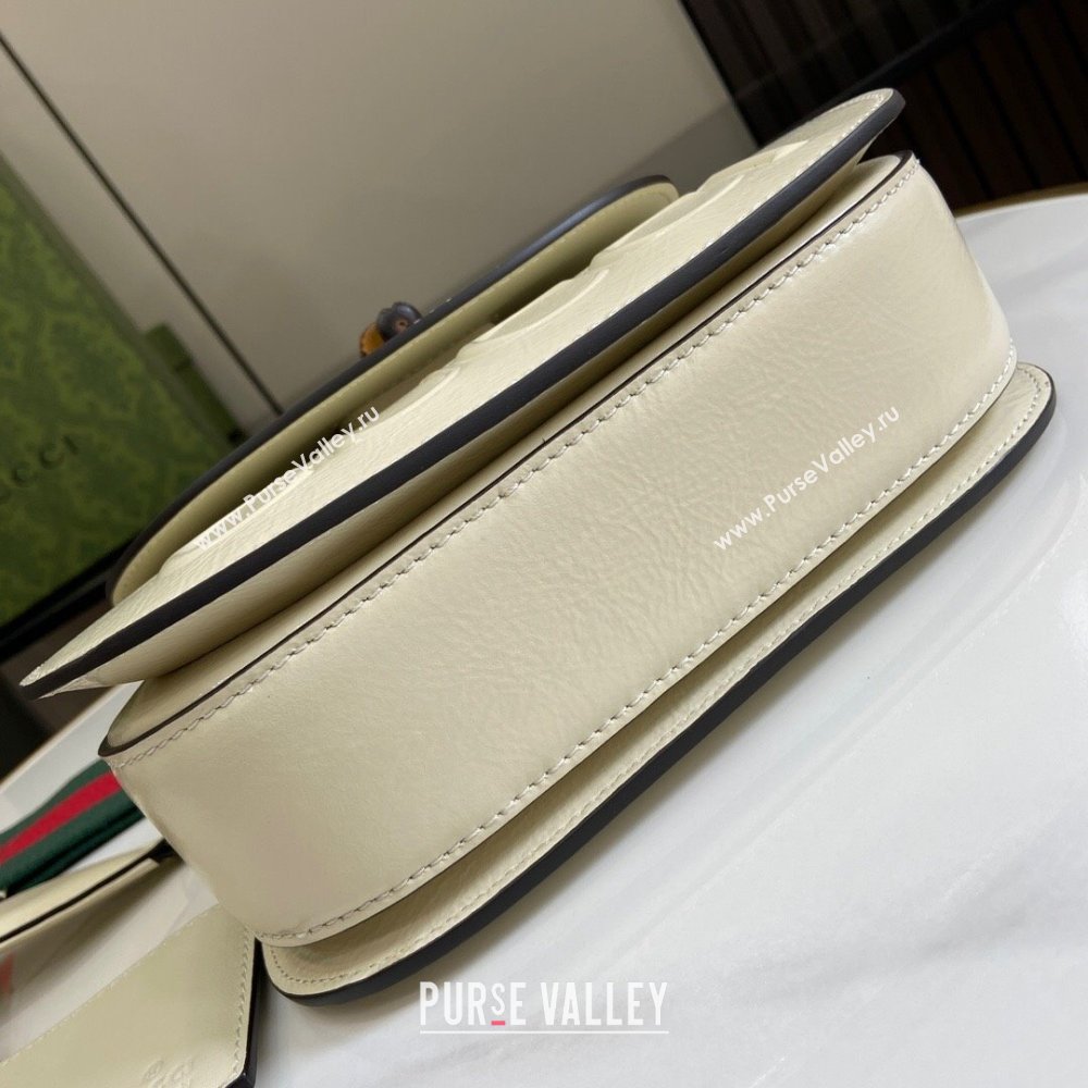 Gucci Bamboo 1947 Patent Leather Small bag with Embossed GUCCI Logo White 2024 675797 (XLU-240625030)