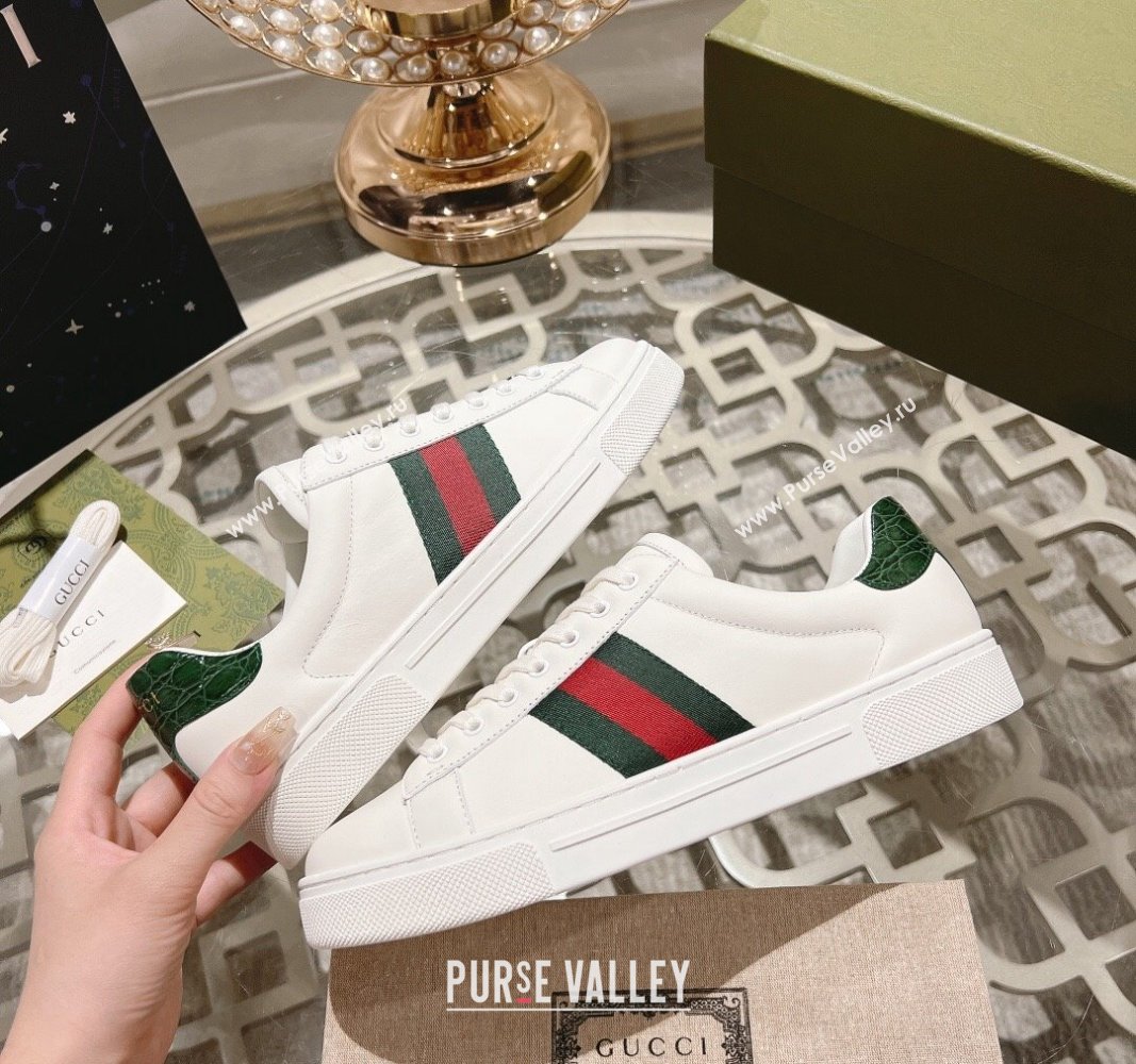 Gucci Ace Sneakers with Web in Calf Leather White 2 2024 0814 (SS-240814115)