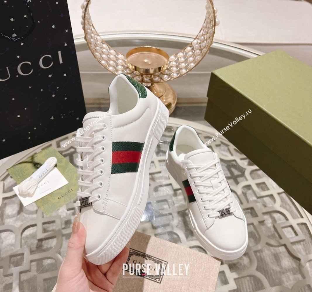 Gucci Ace Sneakers with Web and Bee in White Leather 2024 0814 (SS-240814116)