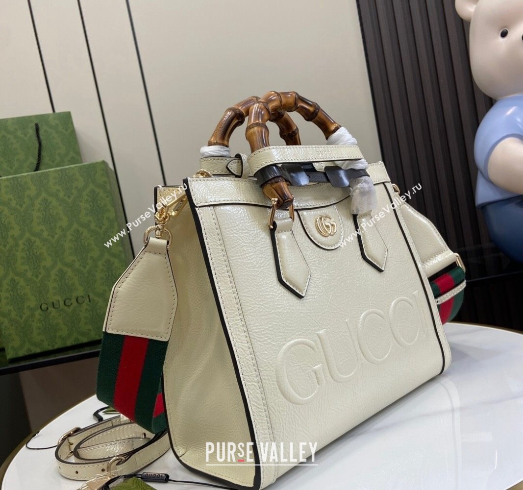 Gucci Diana Small Tote Bag with GUCCI Logo in Patent Leather White 2024 702721 (XLU-240924046)