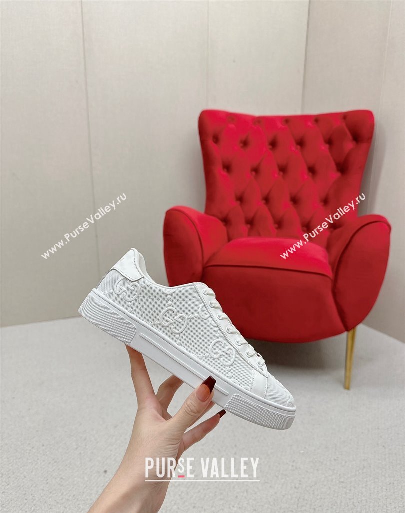 Gucci Ace Sneakers in Perforated Leather with Interlocking G White 2024 GG101408 (MD-241014086)