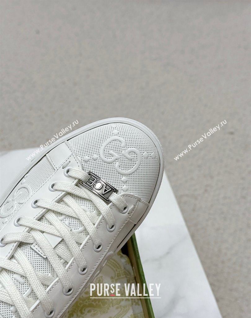 Gucci Ace Sneakers in Perforated Leather with Interlocking G White 2024 GG101408 (MD-241014086)