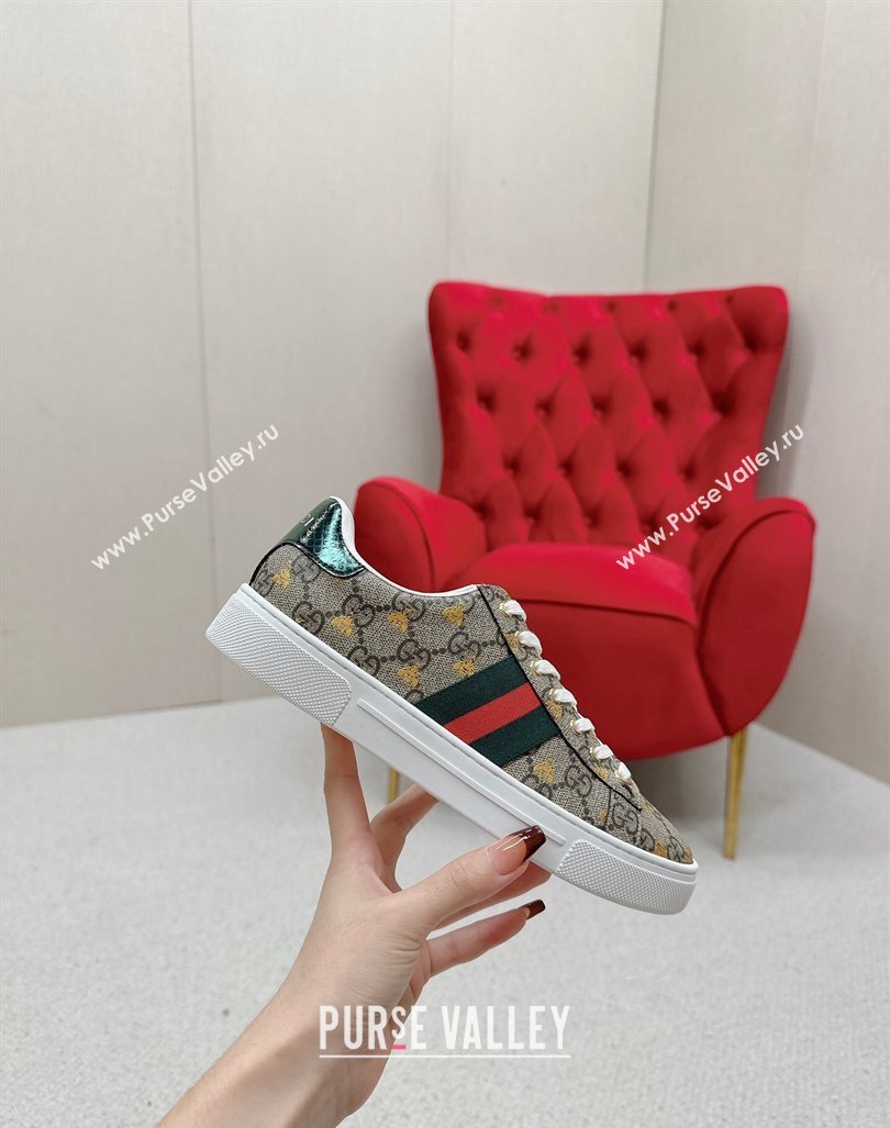 Gucci Ace GG Canvas Sneakers with Gold-Tone Bee Beige 2024 GG101408 (MD-241014096)