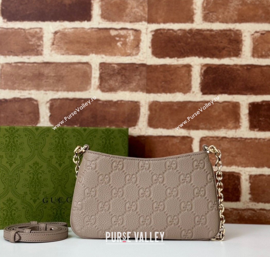 Gucci GG Grainy Leather Emblem Super Mini bag Grey 2025 815278 (DLH-250117059)