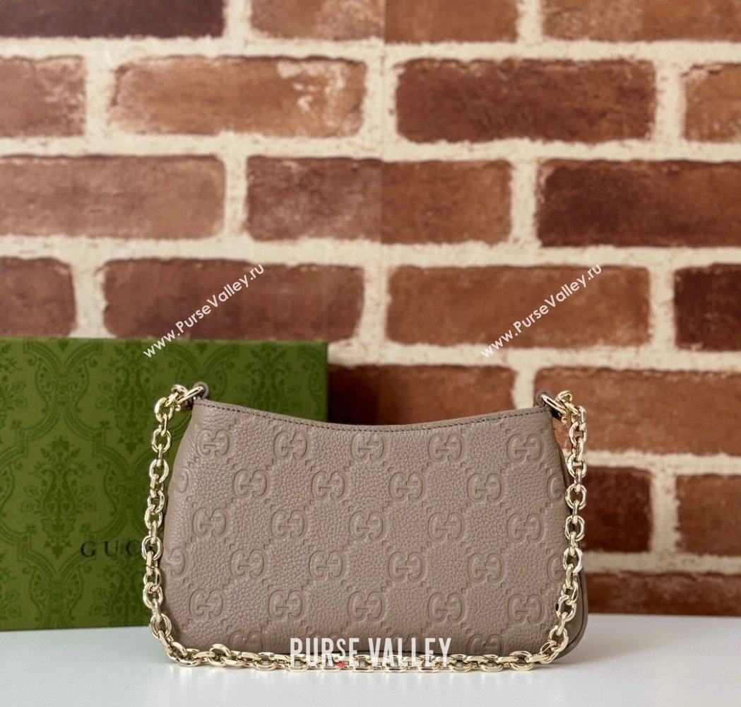 Gucci GG Grainy Leather Emblem Super Mini bag Grey 2025 815278 (DLH-250117059)