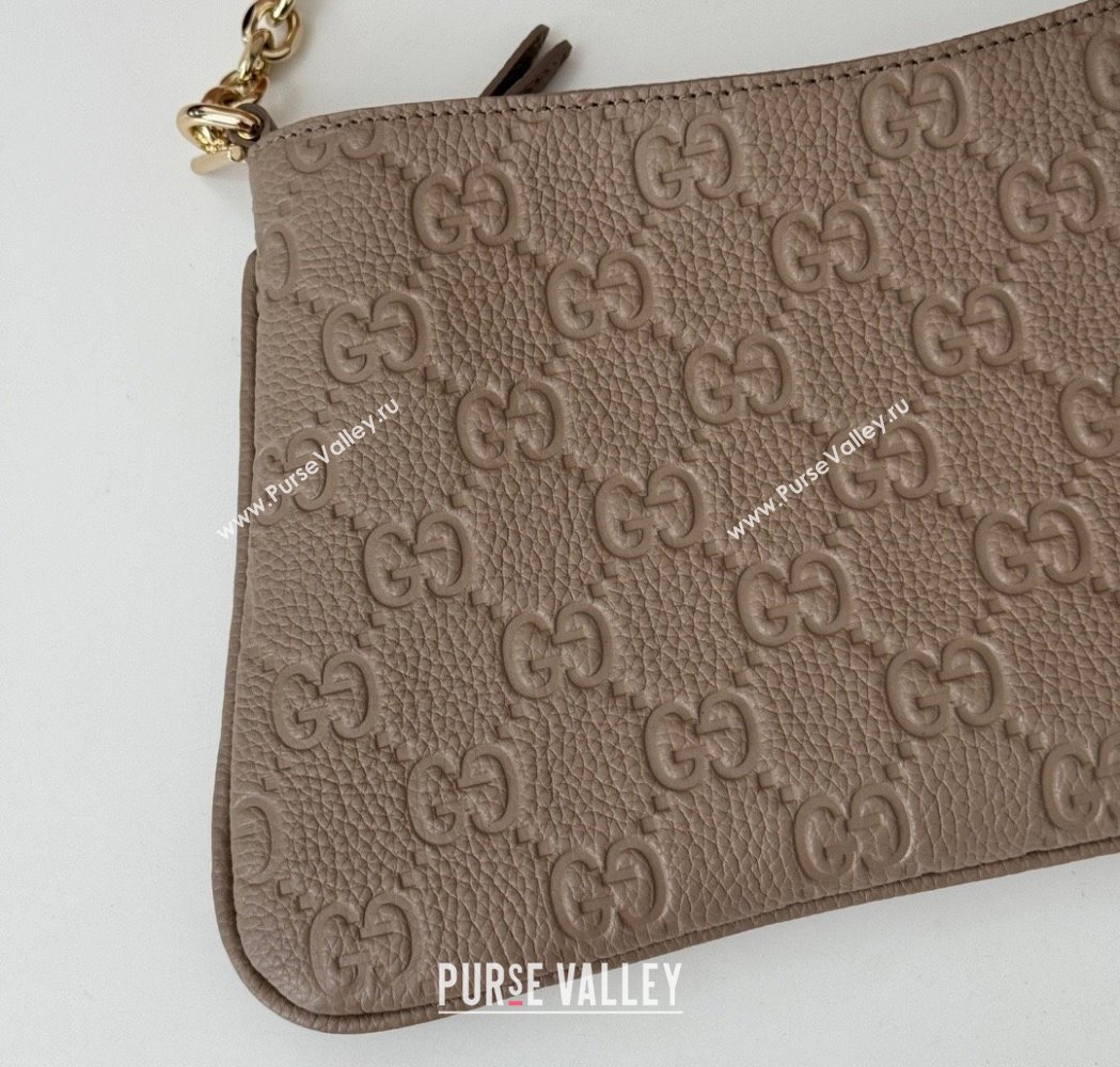 Gucci GG Grainy Leather Emblem Medium Shoulder bag Grey 2025 815277 (DLH-250117062)