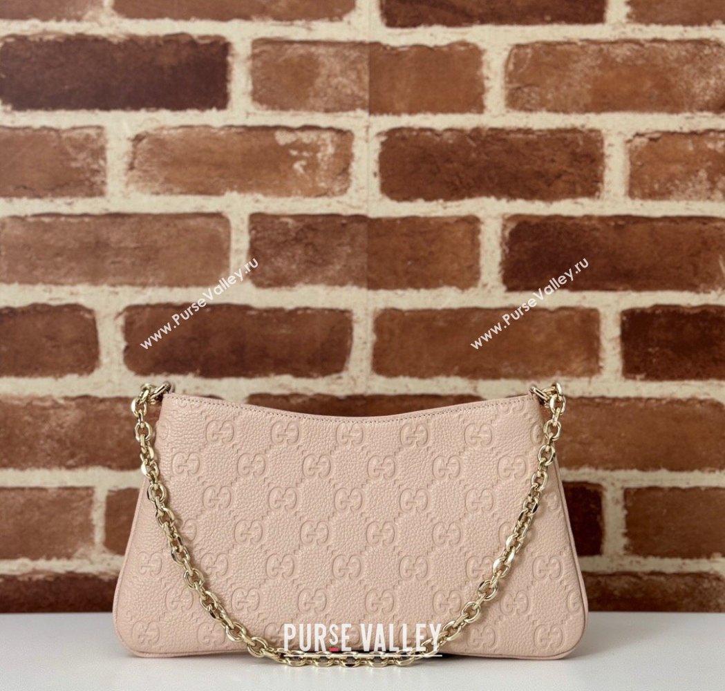 Gucci GG Grainy Leather Emblem Medium Shoulder bag Pink 2025 815277 (DLH-250117064)
