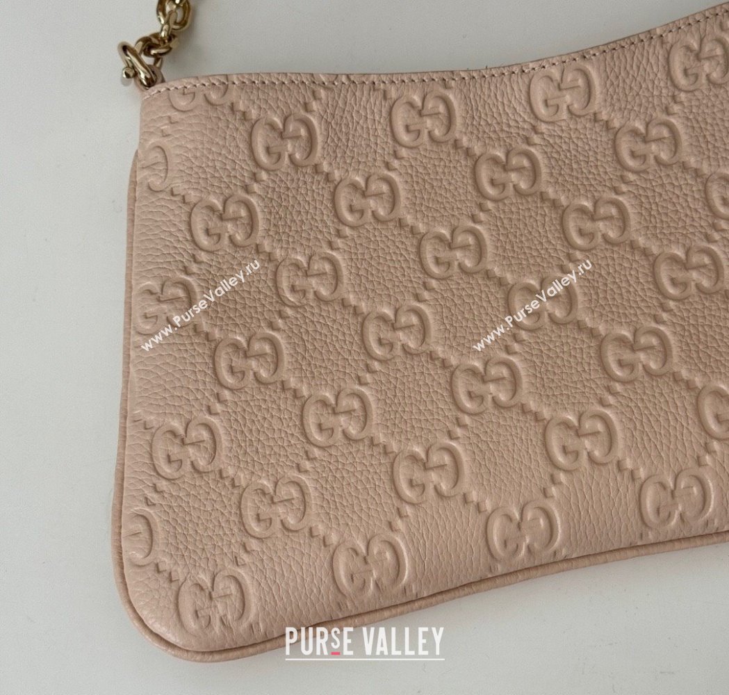 Gucci GG Grainy Leather Emblem Medium Shoulder bag Pink 2025 815277 (DLH-250117064)