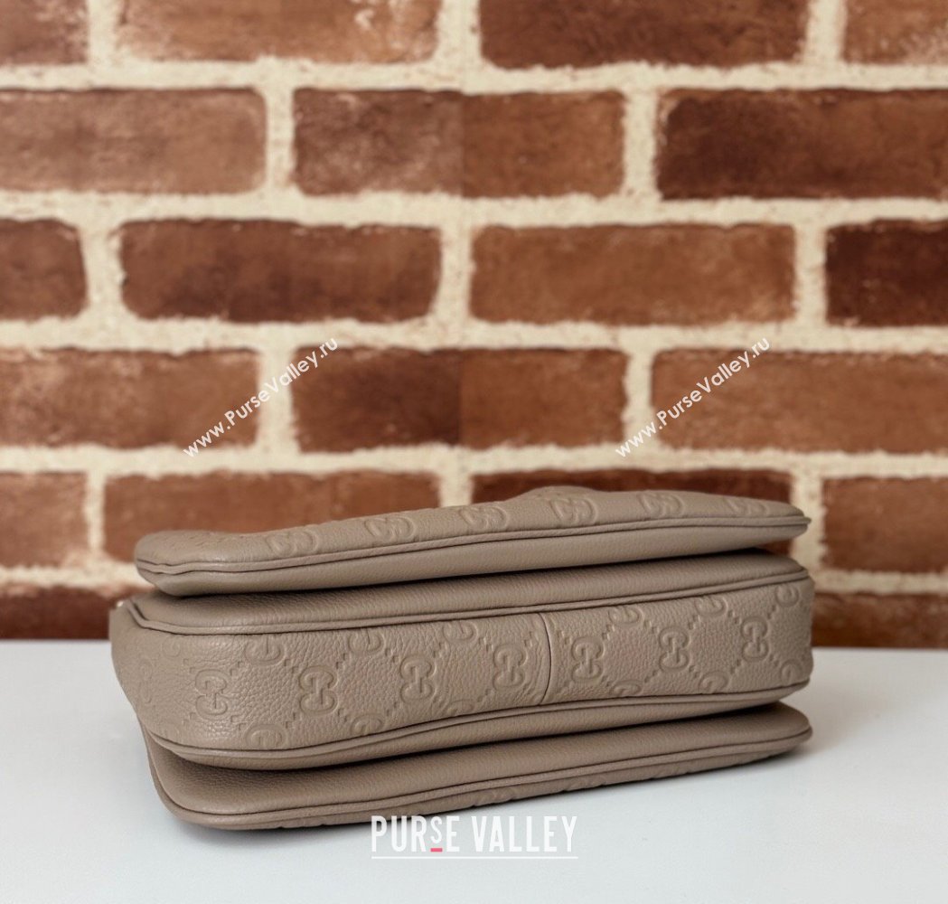 Gucci GG Grainy Leather Emblem Small Shoulder bag Grey 2025 815263 (DLH-250117065)