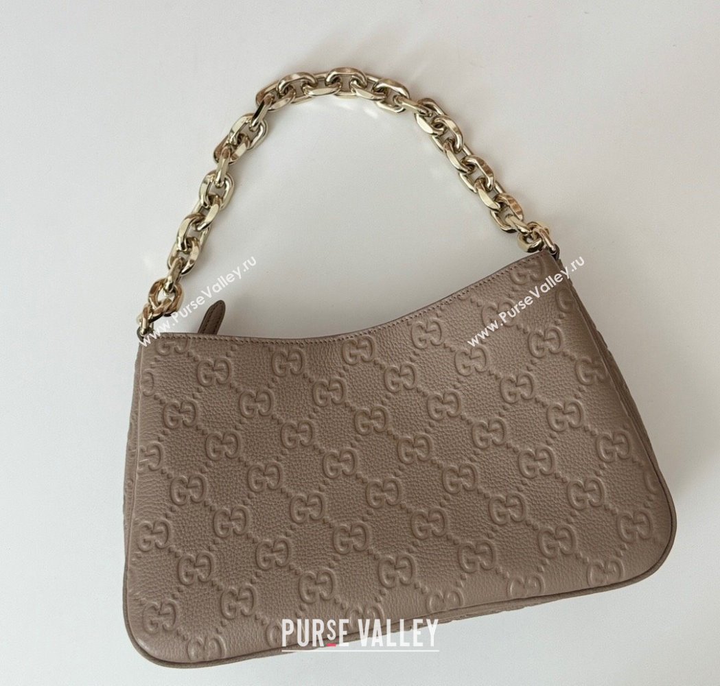 Gucci GG Grainy Leather Emblem Small Shoulder bag Grey 2025 815263 (DLH-250117065)