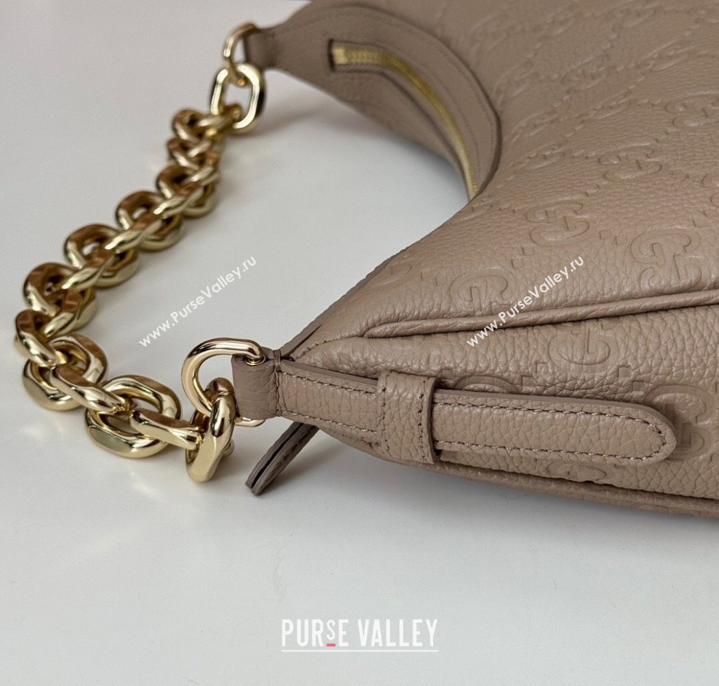 Gucci GG Grainy Leather Emblem Medium Shoulder bag Grey 2025 820453 (DLH-250117073)