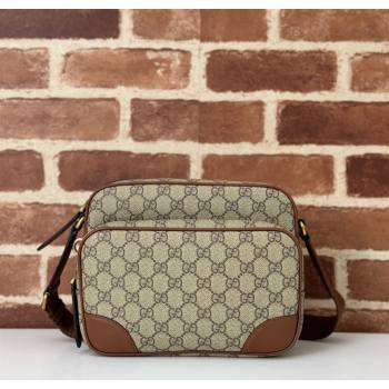 Gucci Mens GG Canvas Emblem Medium Crossbody Bag Beige 2025 821160 (DLH-250210075)