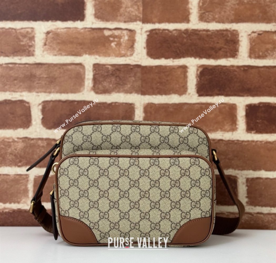 Gucci Mens GG Canvas Emblem Medium Crossbody Bag Beige 2025 821160 (DLH-250210075)