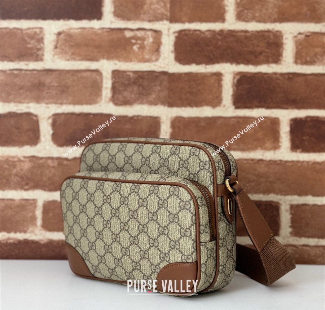Gucci Mens GG Canvas Emblem Medium Crossbody Bag Beige 2025 821160 (DLH-250210075)