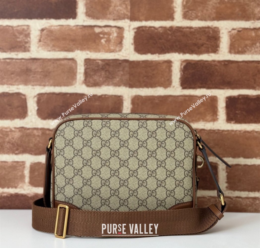 Gucci Mens GG Canvas Emblem Medium Crossbody Bag Beige 2025 821160 (DLH-250210075)