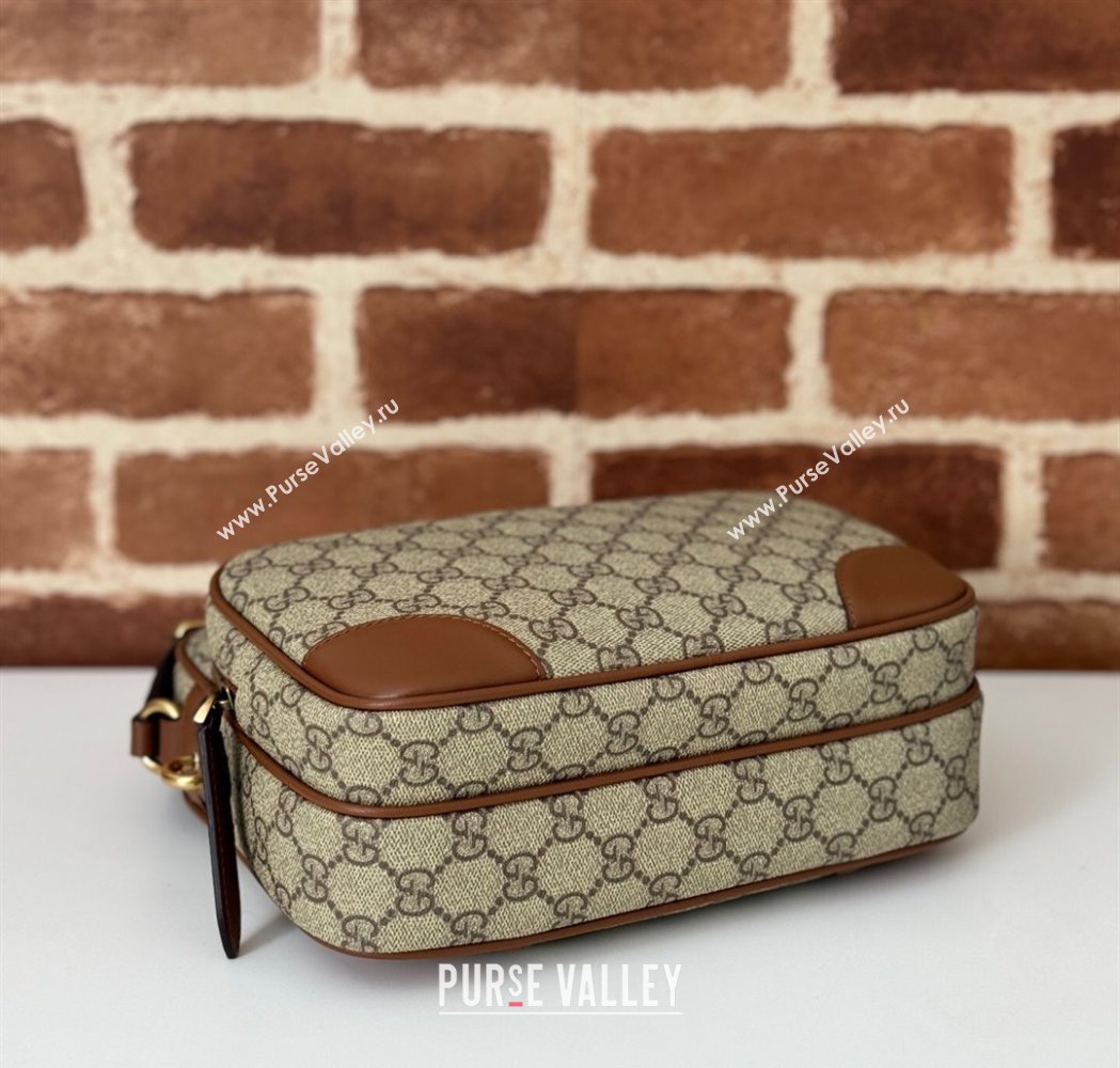 Gucci Mens GG Canvas Emblem Medium Crossbody Bag Beige 2025 821160 (DLH-250210075)