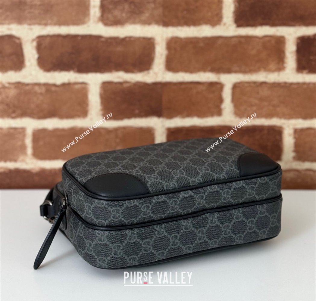 Gucci Mens GG Canvas Emblem Medium Crossbody Bag Black 2025 821160 (DLH-250210076)