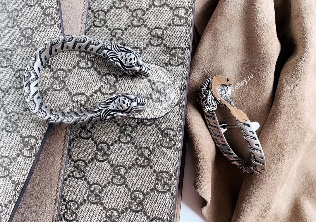 Gucci Dionysus Shoulder Bag in GG Canvas 400249 Beige/Khaki 2025 (DLH-250210100)