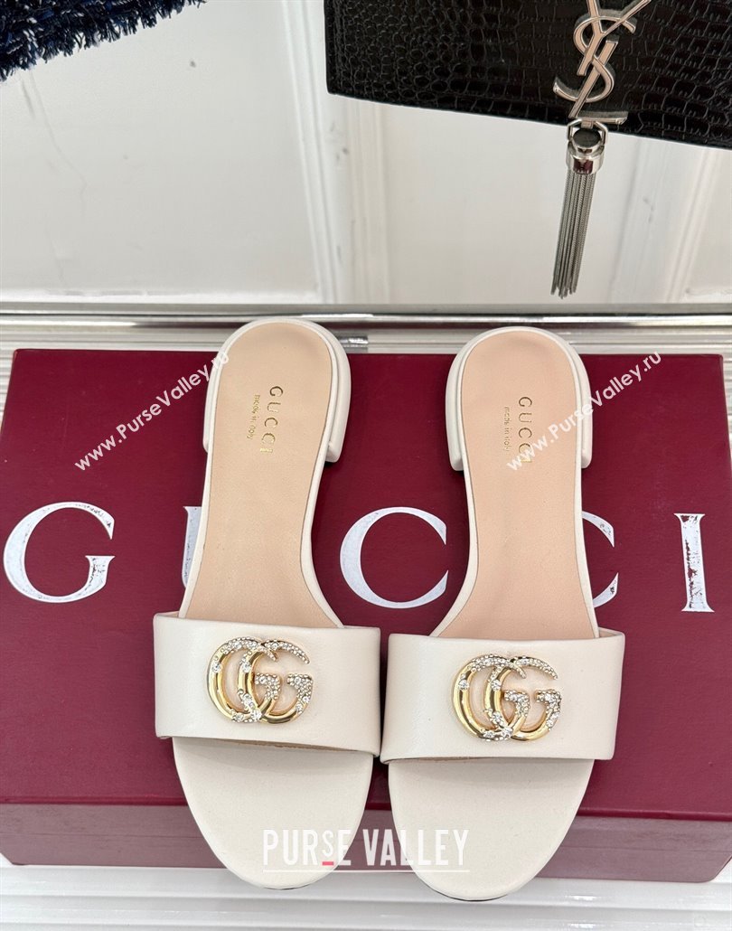 Gucci Leather Flat Slides Sandal with Double G and Strass White 2025 GG02283 (MD-250228075)