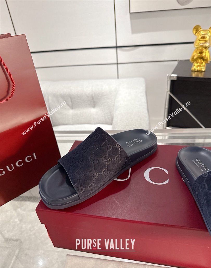Gucci GG Suede Flat Slides Sandal with Wide Strap Dark Blue 2025 ‎834941 (MD-250423094)