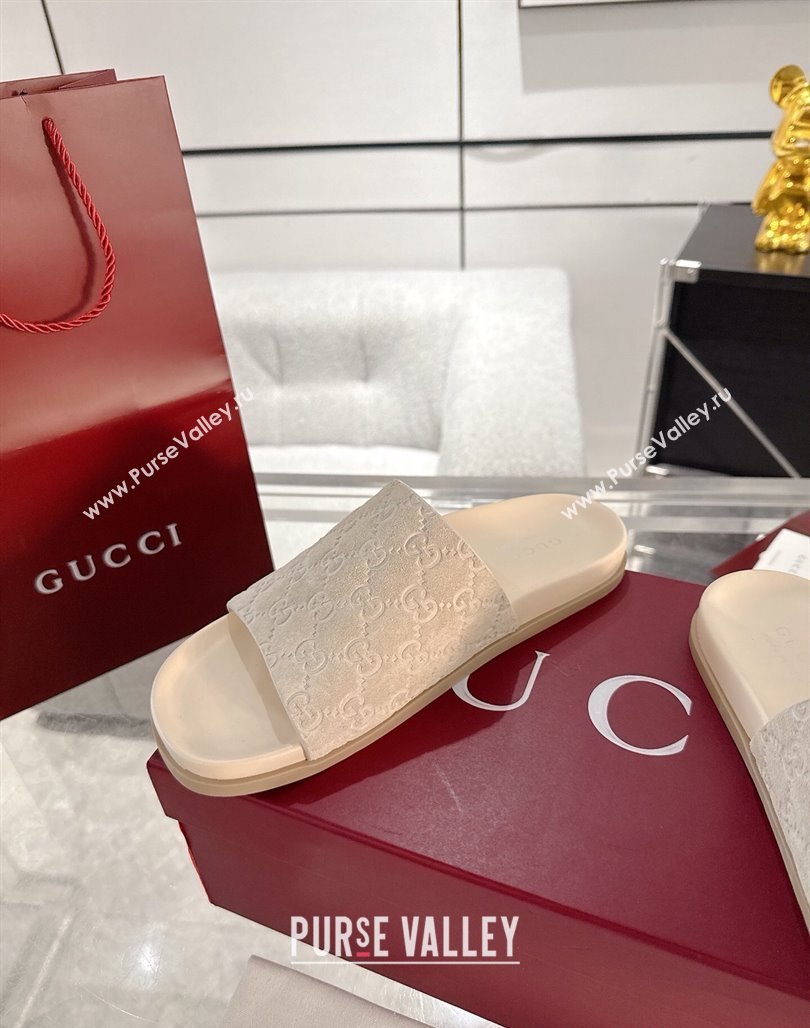 Gucci GG Suede Flat Slides Sandal with Wide Strap Beige 2025 ‎834941 (MD-250423096)