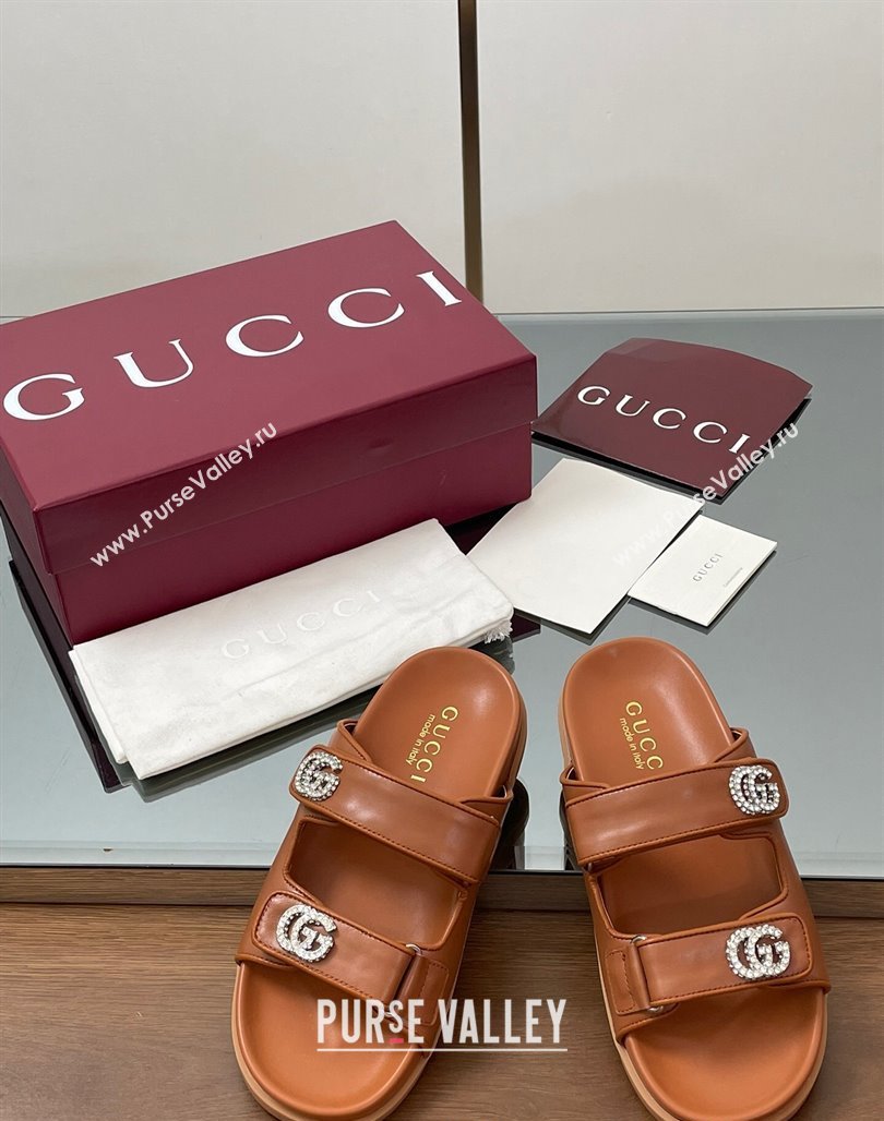 Gucci Leather Flat Slides Sandal with Strass Double G Brown 2025 ‎816633 (MD-250423066)