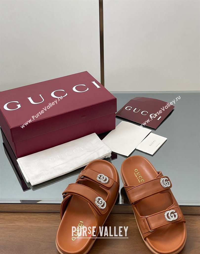 Gucci Leather Flat Slides Sandal with Strass Double G Brown 2025 ‎816633 (MD-250423066)