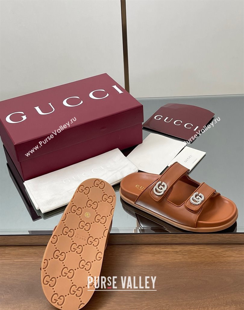 Gucci Leather Flat Slides Sandal with Strass Double G Brown 2025 ‎816633 (MD-250423066)