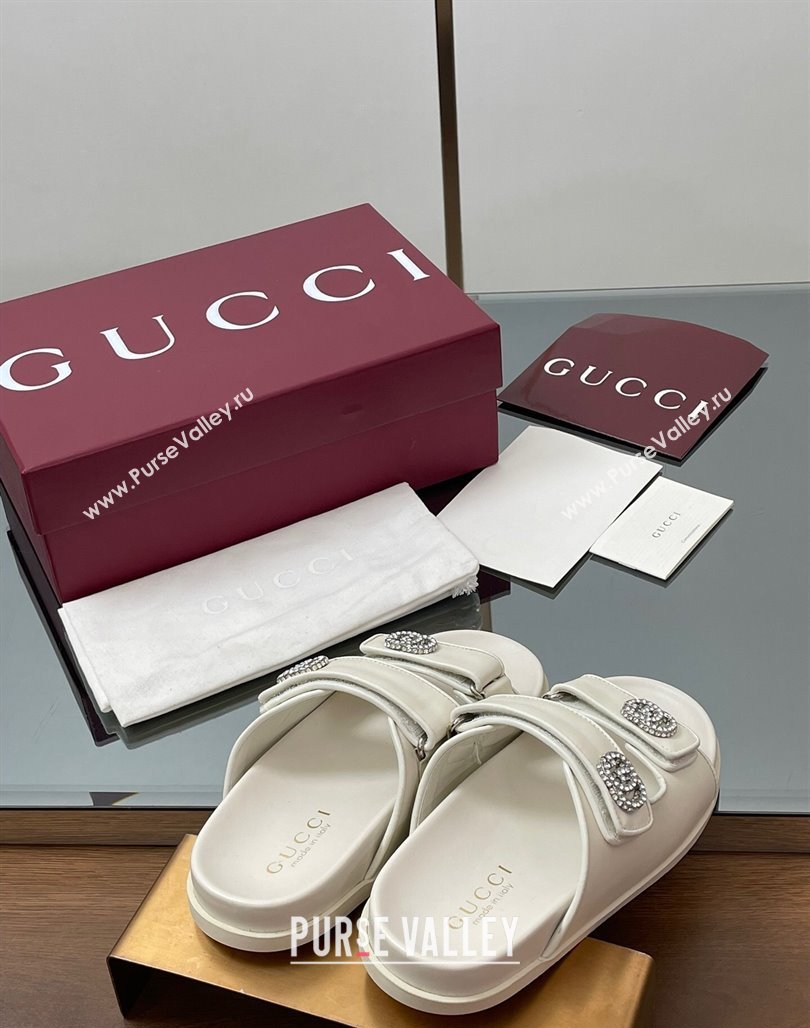 Gucci Leather Flat Slides Sandal with Strass Double G White 2025 ‎816633 (MD-250423067)