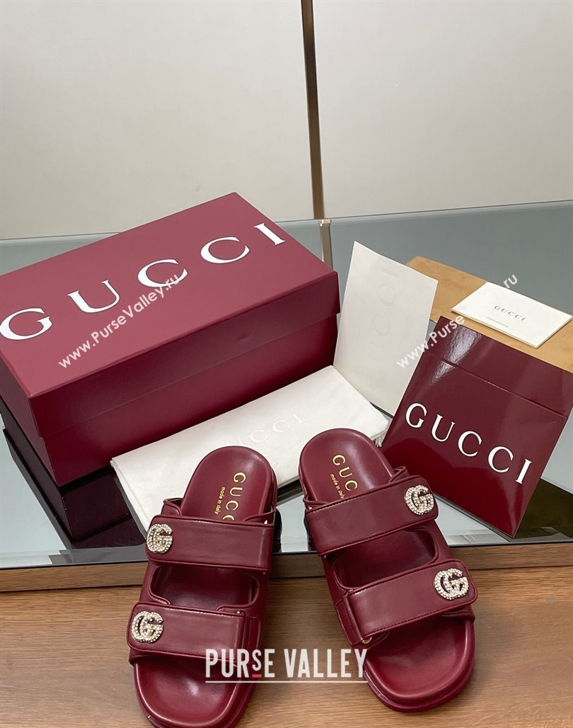 Gucci Leather Flat Slides Sandal with Strass Double G Burgundy 2025 ‎816633 (MD-250423069)