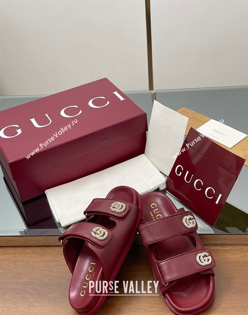 Gucci Leather Flat Slides Sandal with Strass Double G Burgundy 2025 ‎816633 (MD-250423069)